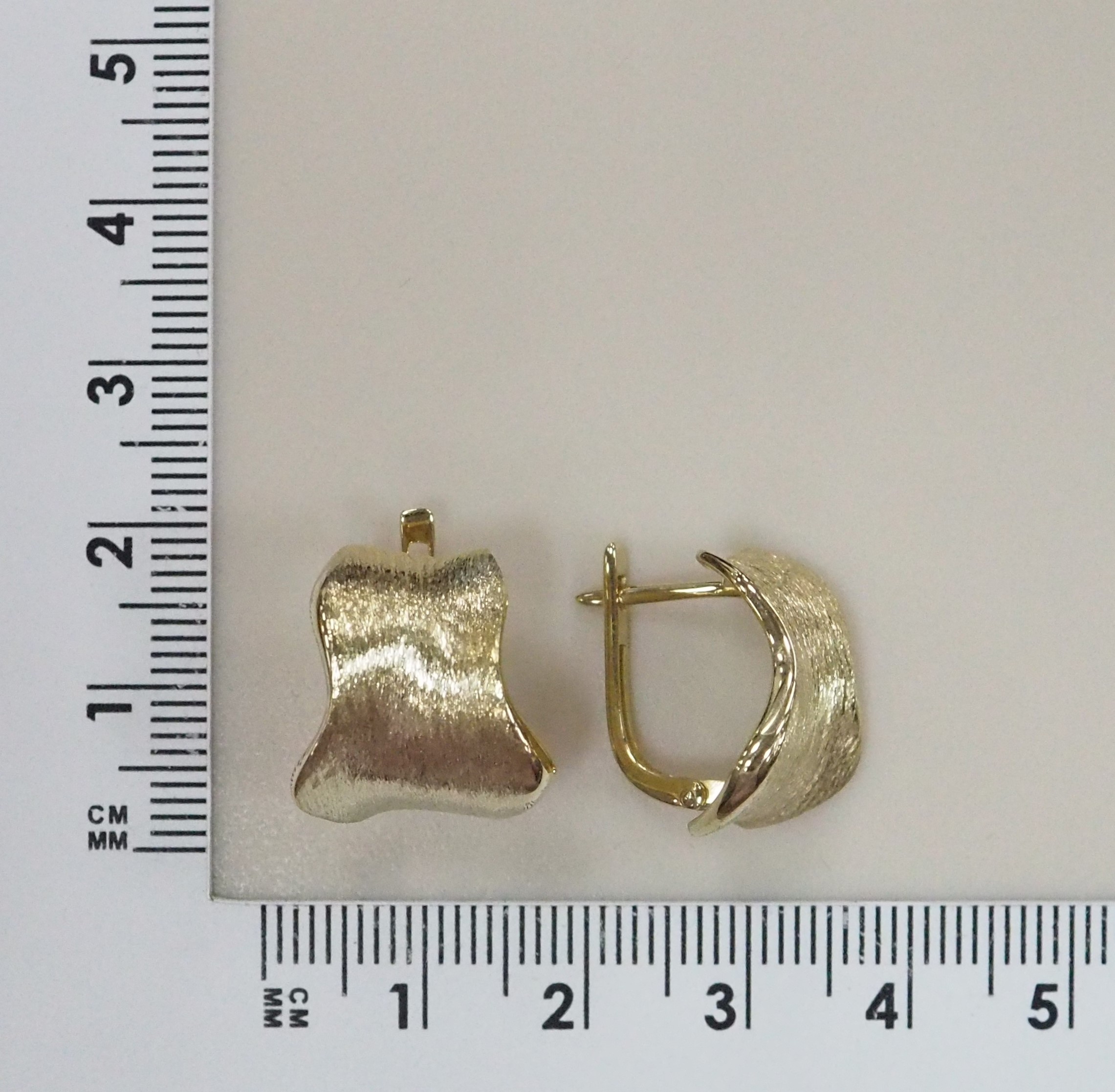 Серьги из желтого золота